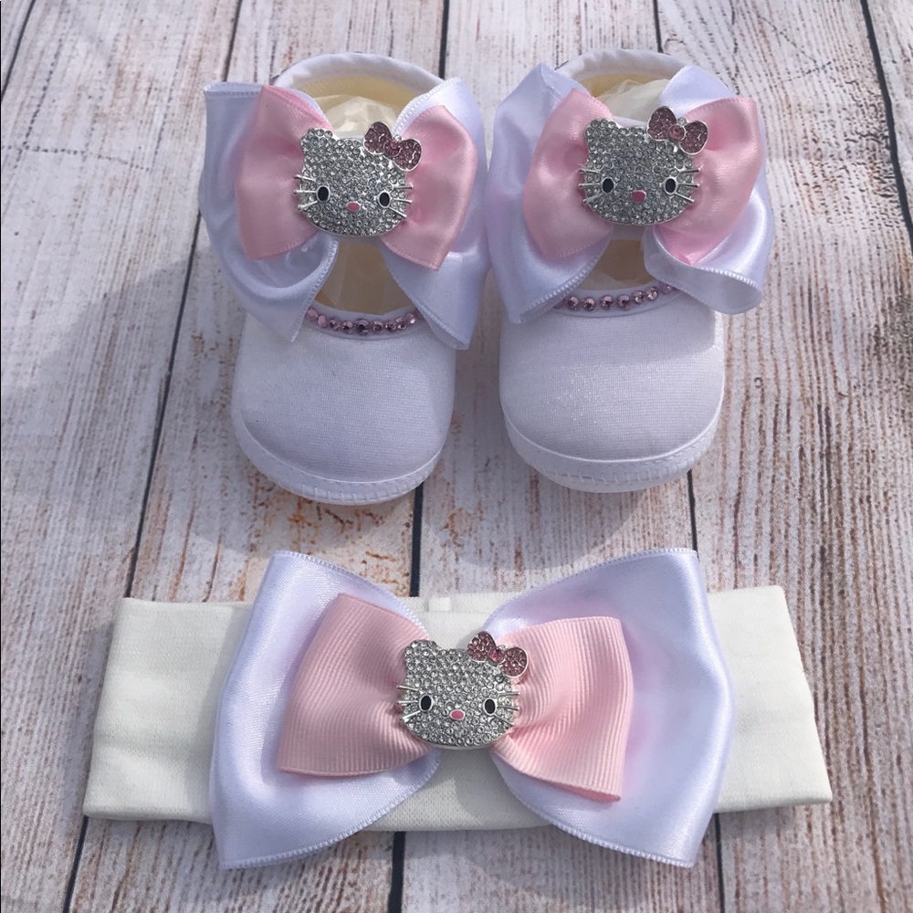 Hello kitty newborn set